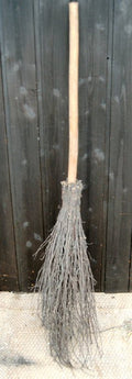 Broom Indoor